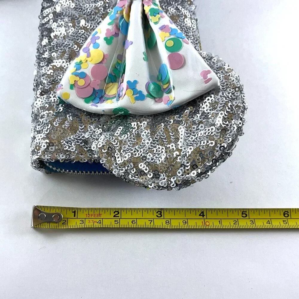 NEW Loungefly Disney Minnie Mouse Birthday Celebration Shiny Wristlet Wallet